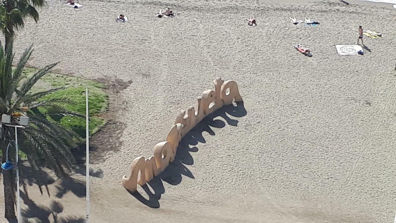 Primera linea de playa 4 Malaga Bagian luar foto