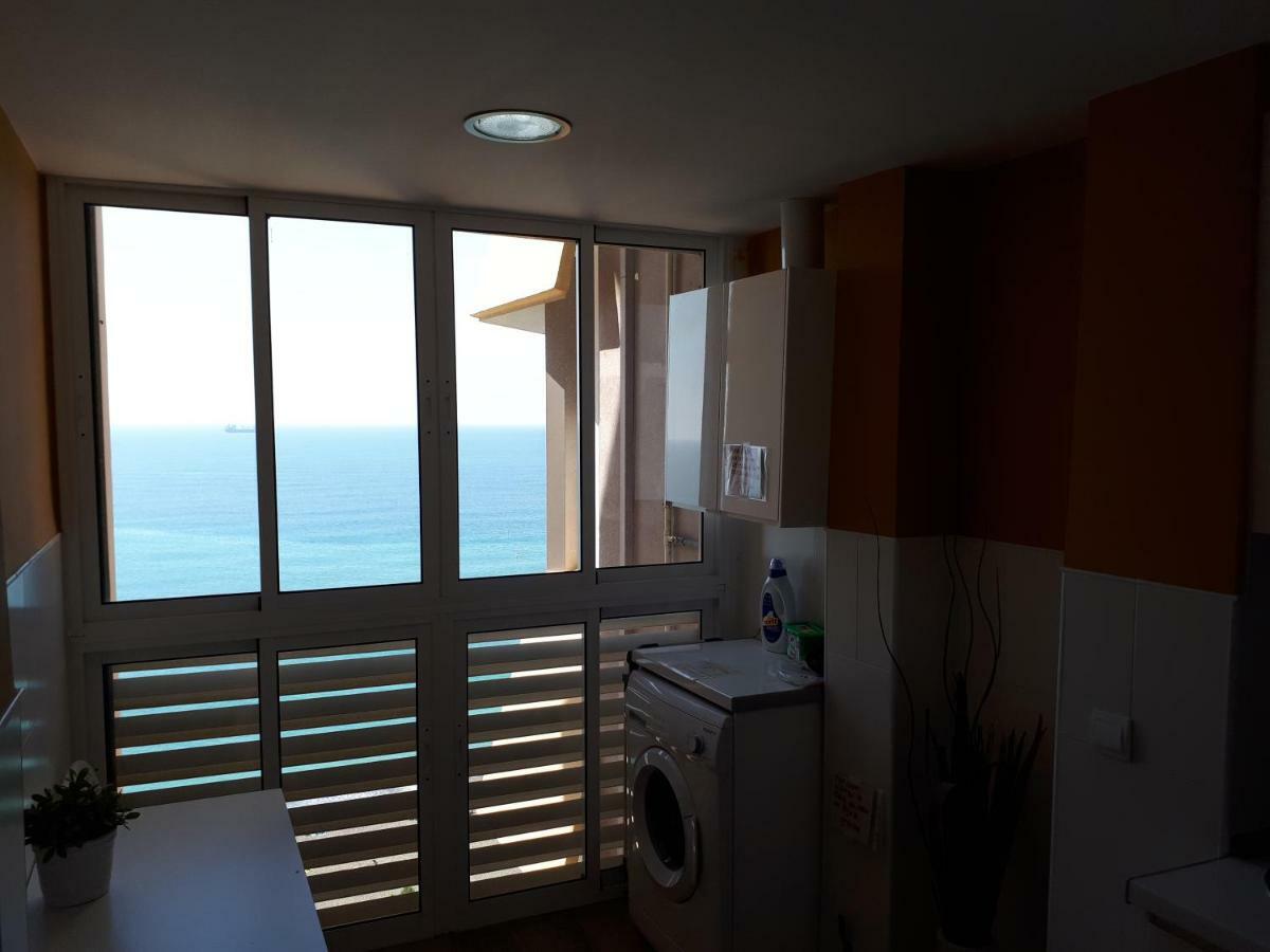 Primera linea de playa 4 Malaga Bagian luar foto